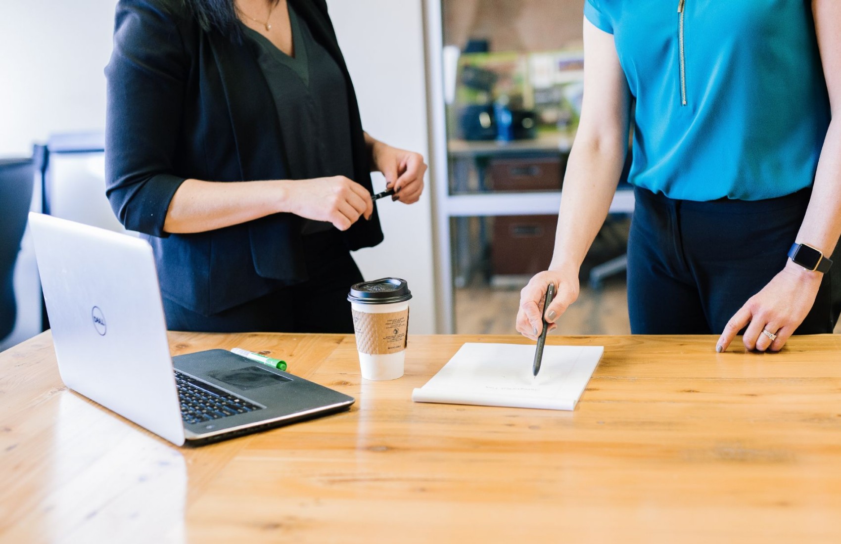 На фото — Предварительный договор купли-продажи жилья