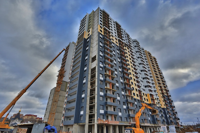 На фото - строящихся ЖК «Бригантина» от компании «Гранель»